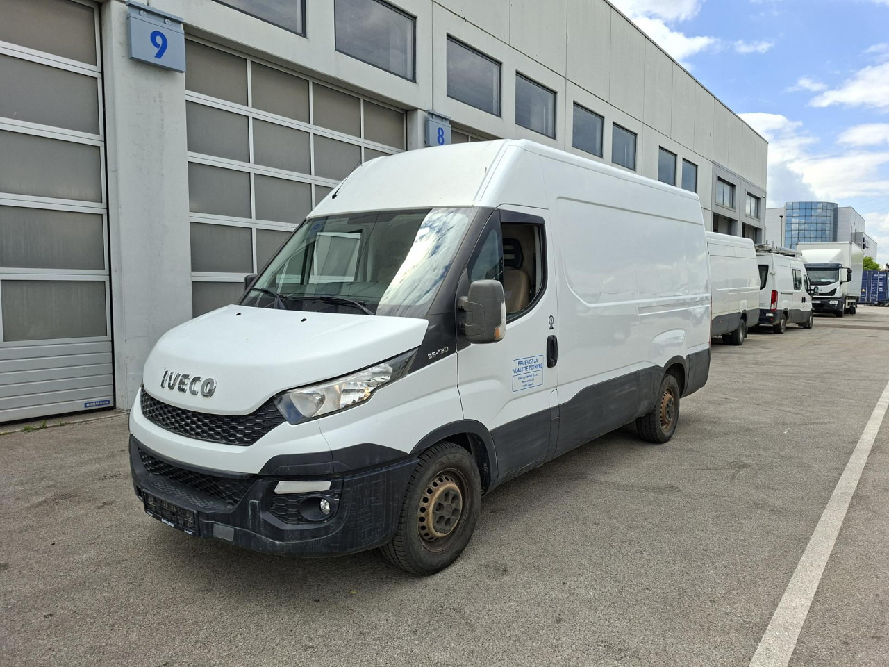 IVECO Daily 35S13V - Potniški kombi: slika 1 IVECO Daily 35S13V - Potniški kombi: slika 1