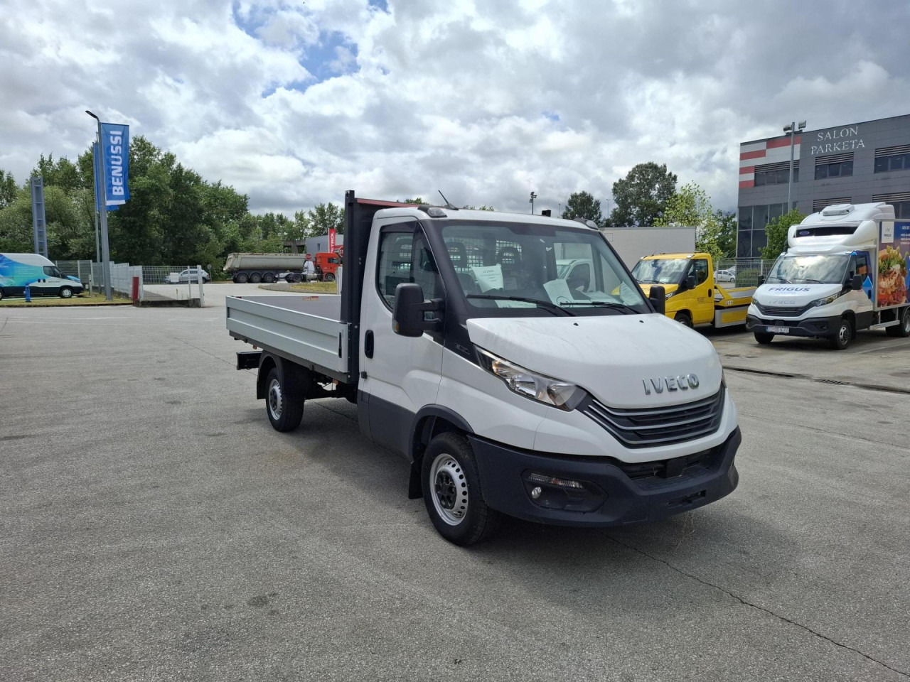 IVECO Daily 35S16 - Furgon: slika 2 IVECO Daily 35S16 - Furgon: slika 2