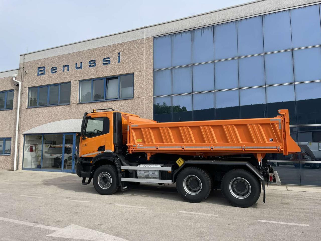 IVECO X-Way AD300X46Z HR OFF - Dostavno vozilo prekucnik: slika 3 IVECO X-Way AD300X46Z HR OFF - Dostavno vozilo prekucnik: slika 3