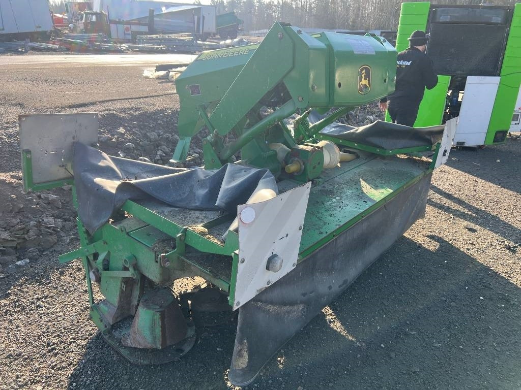 John Deere 131 Frontslåtter - Kosilnica: slika 2 John Deere 131 Frontslåtter - Kosilnica: slika 2
