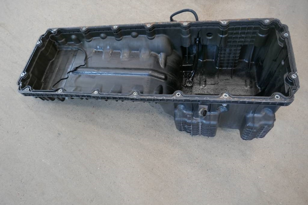 Mercedes-Benz Oljesump - Motor za Tovornjak: slika 1 Mercedes-Benz Oljesump - Motor za Tovornjak: slika 1