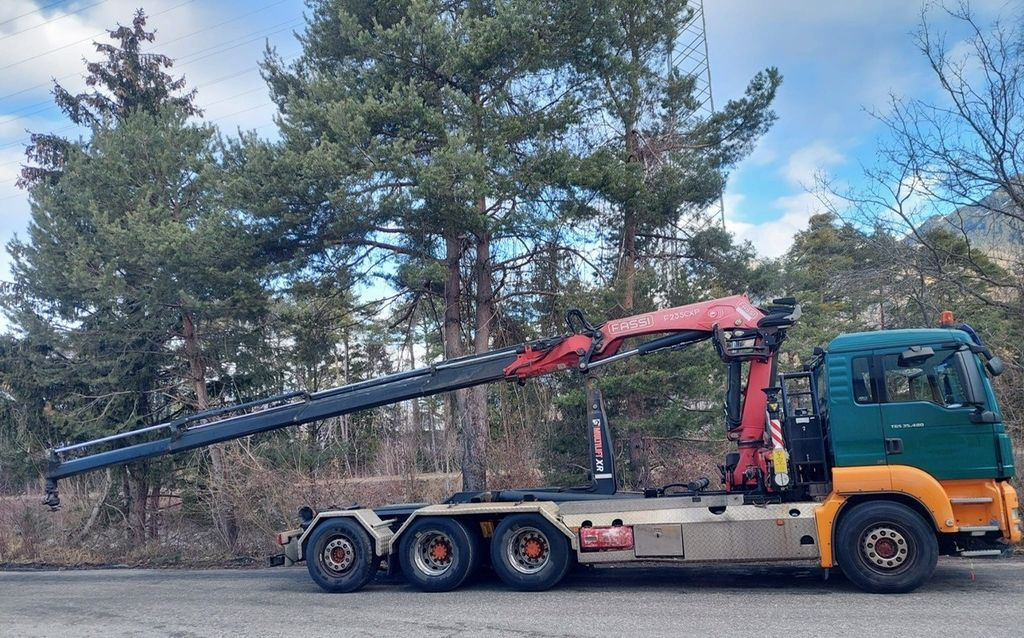 MAN TGS 35.480 8x4, E5, Fassi F235CXP Kran+Abroll MAN TGS 35.480 8x4, E5, Fassi F235CXP Kran+Abroll - Tovornjak z dvigalom, Kotalni prekucni tovornjak: slika 3 MAN TGS 35.480 8x4, E5, Fassi F235CXP Kran+Abroll MAN TGS 35.480 8x4, E5, Fassi F235CXP Kran+Abroll - Tovornjak z dvigalom, Kotalni prekucni tovornjak: slika 3