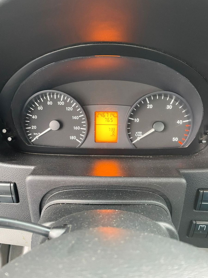 Mercedes-Benz 316 CDI, 5.20m Pritsche - Dostavno vozilo s kesonom: slika 5 Mercedes-Benz 316 CDI, 5.20m Pritsche - Dostavno vozilo s kesonom: slika 5