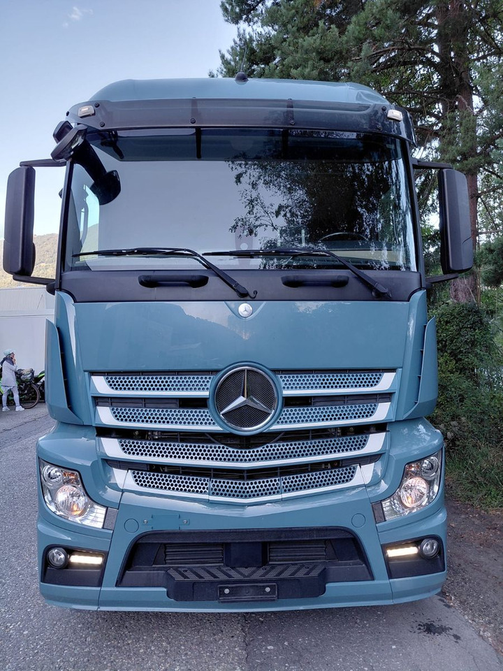 Mercedes-Benz Actros 1836 4x2, E6, Ladebordwand, Fahrschule - Tovornjak s ponjavo: slika 2 Mercedes-Benz Actros 1836 4x2, E6, Ladebordwand, Fahrschule - Tovornjak s ponjavo: slika 2