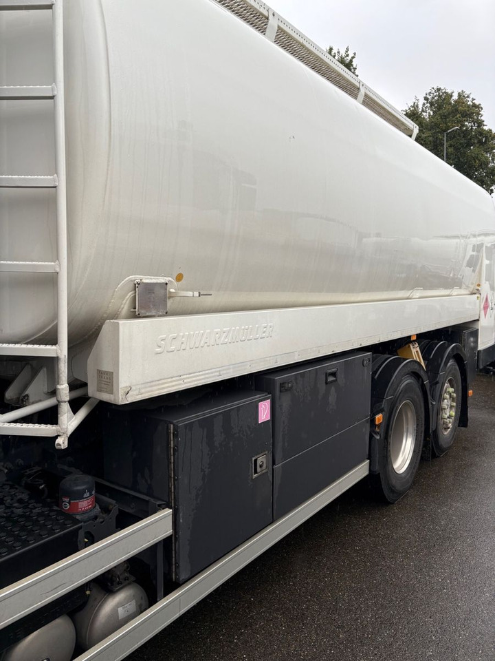 Renault T460 6x2, E6, ADR, Diesel/Benzin, Schwarzmueller - Tovornjak cisterna: slika 4 Renault T460 6x2, E6, ADR, Diesel/Benzin, Schwarzmueller - Tovornjak cisterna: slika 4