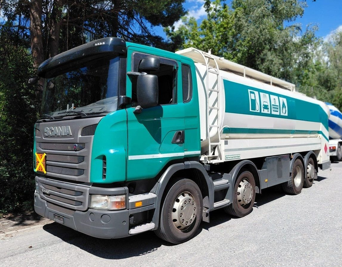 Scania G440 8x2, E5, Schwingenschloegel, 2 Kammern, ADR - Tovornjak cisterna: slika 2 Scania G440 8x2, E5, Schwingenschloegel, 2 Kammern, ADR - Tovornjak cisterna: slika 2