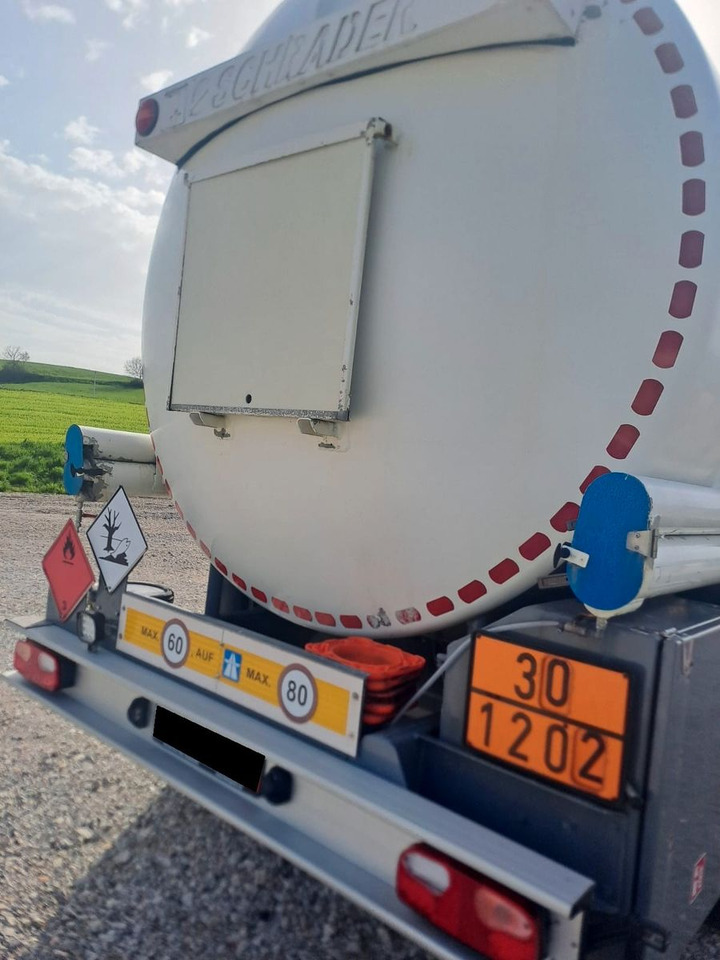 Schrader ADR, Treibstoff Diesel/Benzin, 4 Kammern, Sening Schrader ADR, Treibstoff Diesel/Benzin, 4 Kammern, Sening - Polprikolica cisterna: slika 4 Schrader ADR, Treibstoff Diesel/Benzin, 4 Kammern, Sening Schrader ADR, Treibstoff Diesel/Benzin, 4 Kammern, Sening - Polprikolica cisterna: slika 4