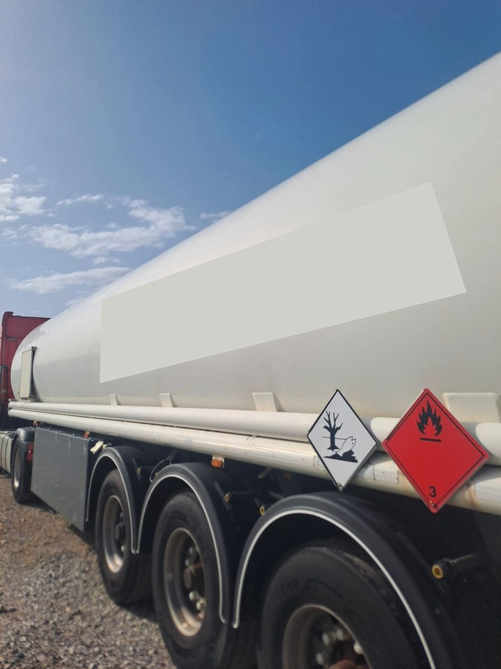 Schrader ADR, Treibstoff Diesel/Benzin, 4 Kammern, Sening Schrader ADR, Treibstoff Diesel/Benzin, 4 Kammern, Sening - Polprikolica cisterna: slika 3 Schrader ADR, Treibstoff Diesel/Benzin, 4 Kammern, Sening Schrader ADR, Treibstoff Diesel/Benzin, 4 Kammern, Sening - Polprikolica cisterna: slika 3