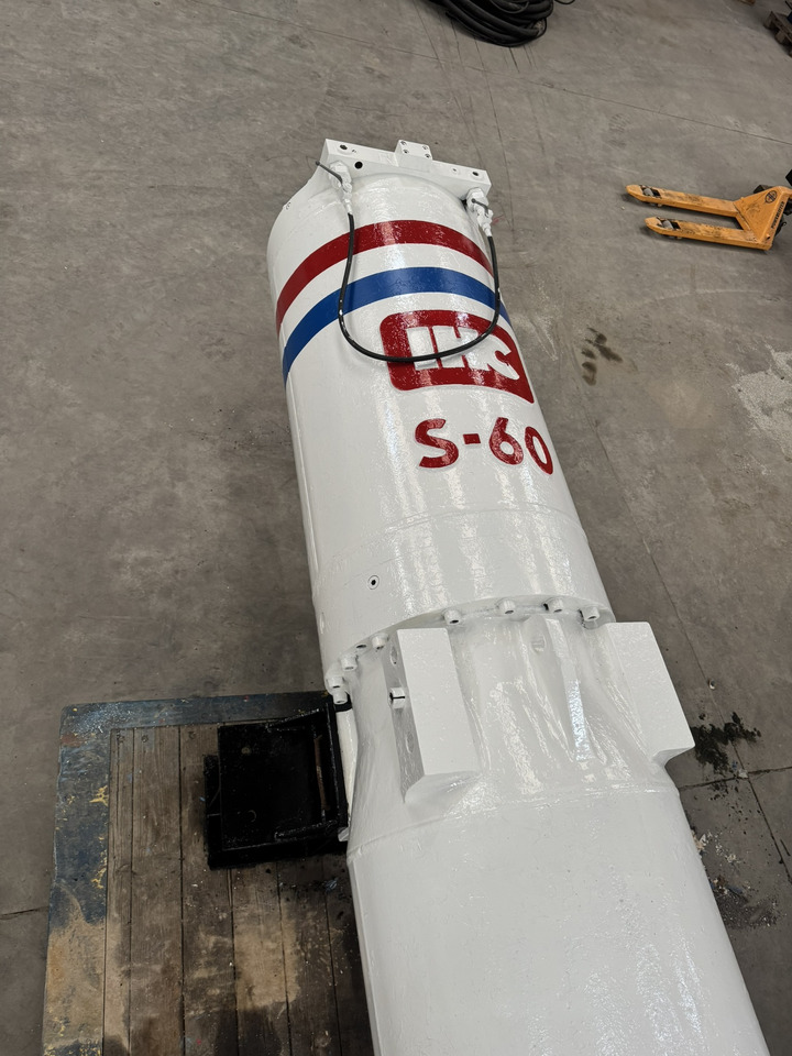 IHC Hydrohammer S-60 - Pilotno hidravlično kladivo: slika 1 IHC Hydrohammer S-60 - Pilotno hidravlično kladivo: slika 1