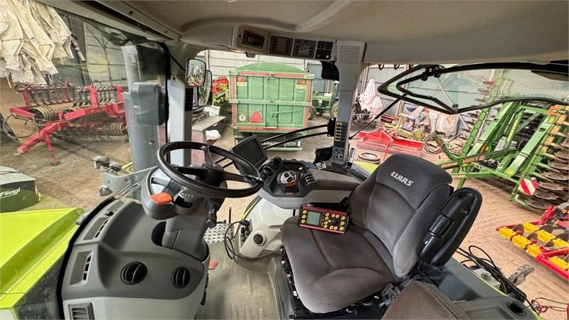 Claas AXION 830 CEBIS - Traktor: slika 4 Claas AXION 830 CEBIS - Traktor: slika 4