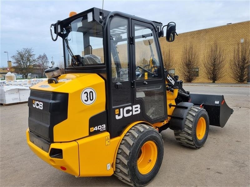 JCB 403 AGRI Plus model - Zgibni nakladalnik: slika 4 JCB 403 AGRI Plus model - Zgibni nakladalnik: slika 4