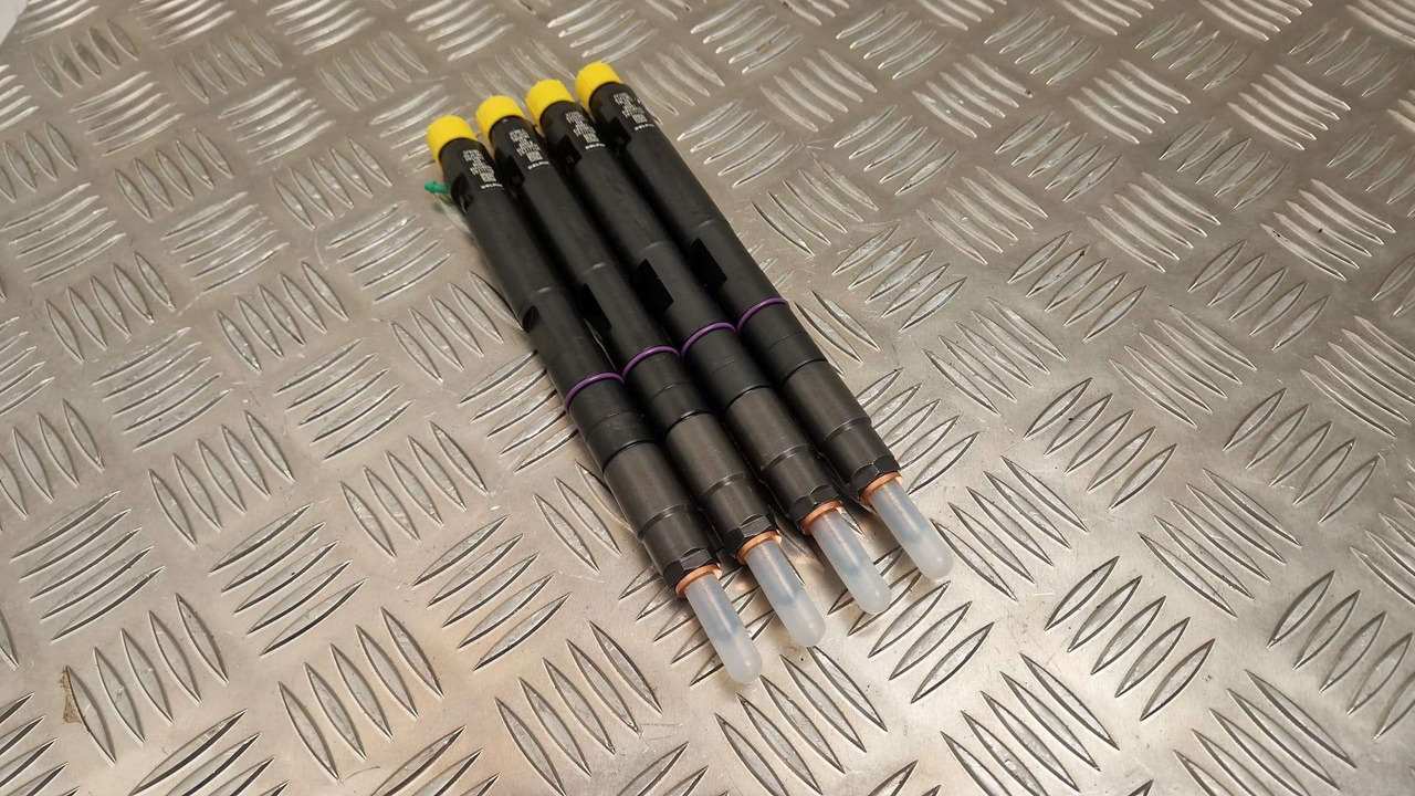 JCB 320/06881 injector set of 4 Delphi 55kw injectors - Motor in deli za Gradbeni stroj: slika 1 JCB 320/06881 injector set of 4 Delphi 55kw injectors - Motor in deli za Gradbeni stroj: slika 1