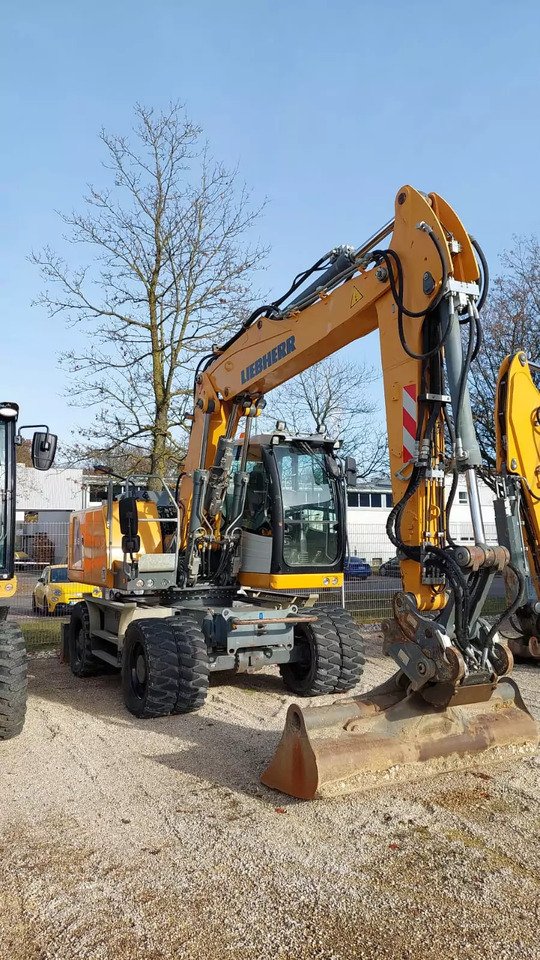 2013 Liebherr A 916 Litronic - Bager na kolesih: slika 2 2013 Liebherr A 916 Litronic - Bager na kolesih: slika 2