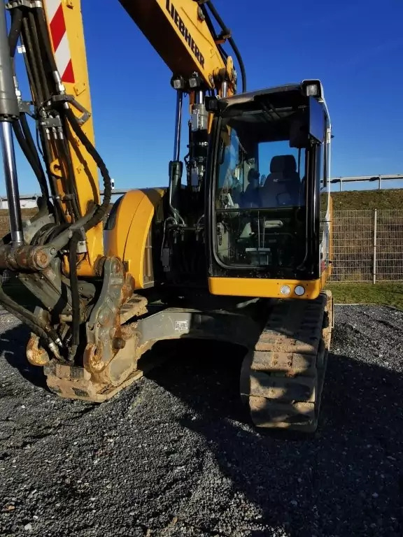 2015 Liebherr R 914Compact - Bager goseničar: slika 2 2015 Liebherr R 914Compact - Bager goseničar: slika 2