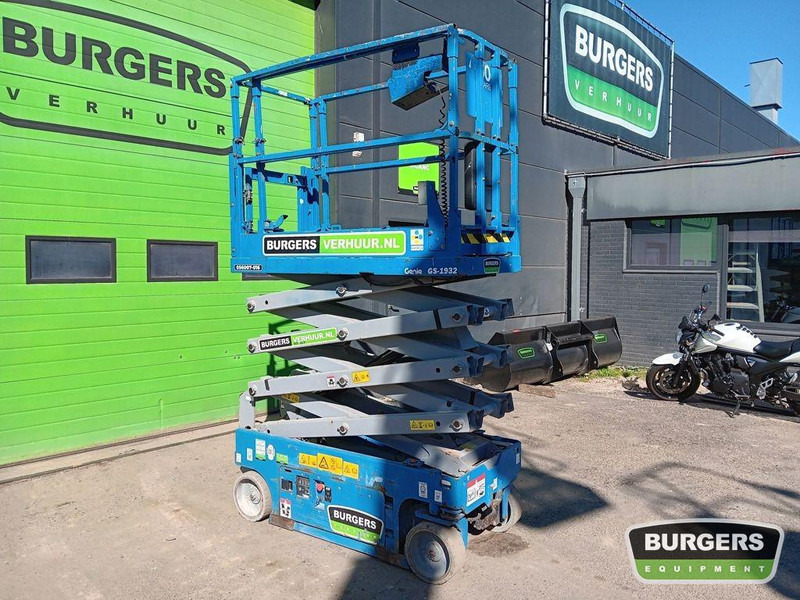 Genie GS-1932 - Škarjasta dvižna ploščad: slika 2 Genie GS-1932 - Škarjasta dvižna ploščad: slika 2