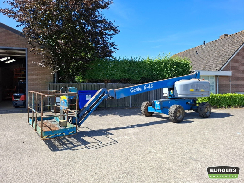 Genie S45 - Dvižna ploščad: slika 1 Genie S45 - Dvižna ploščad: slika 1