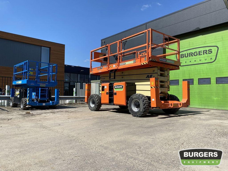 JLG 530LRT - Škarjasta dvižna ploščad: slika 2 JLG 530LRT - Škarjasta dvižna ploščad: slika 2