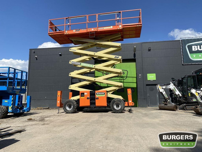 JLG 530LRT - Škarjasta dvižna ploščad: slika 1 JLG 530LRT - Škarjasta dvižna ploščad: slika 1