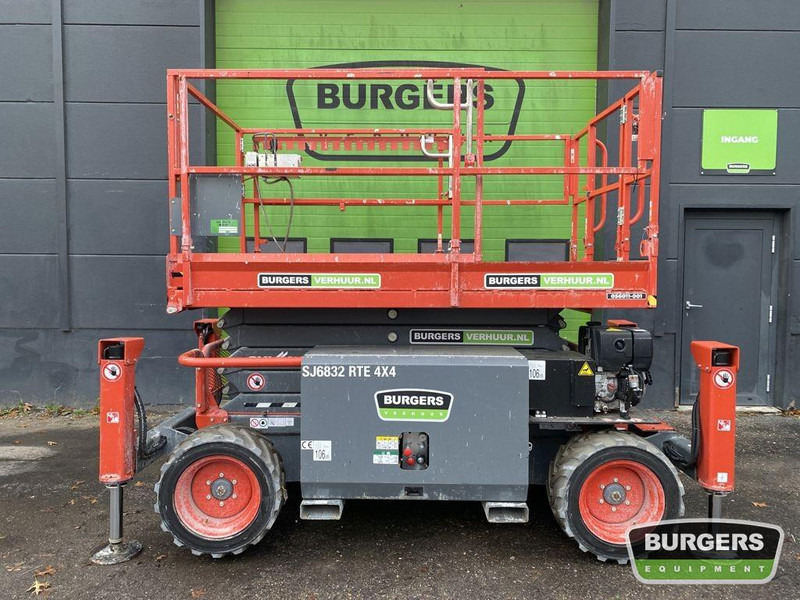 Skyjack SJ6832 RTE - Škarjasta dvižna ploščad: slika 4 Skyjack SJ6832 RTE - Škarjasta dvižna ploščad: slika 4