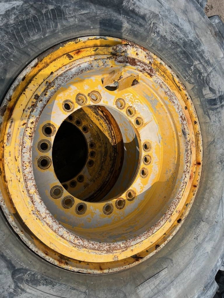 Bridgestone 20,5-25 Volvo L120G , H  - Kompletno kolo: slika 4 Bridgestone 20,5-25 Volvo L120G , H  - Kompletno kolo: slika 4