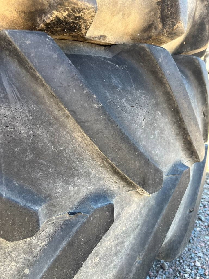 Michelin 540/65R38 till Massey Ferguson 6255 - Guma za Kmetijski stroj: slika 5 Michelin 540/65R38 till Massey Ferguson 6255 - Guma za Kmetijski stroj: slika 5