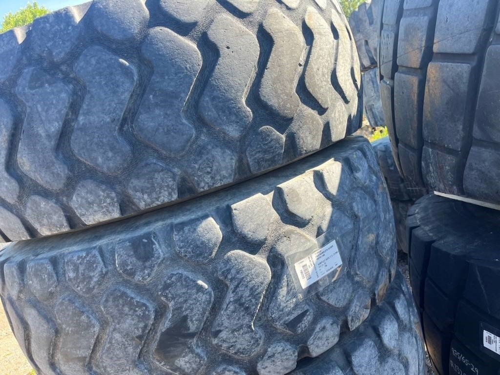 Michelin XHA 15,5-R25 till Volvo L50E C D B - Guma za Gradbeni stroj: slika 3 Michelin XHA 15,5-R25 till Volvo L50E C D B - Guma za Gradbeni stroj: slika 3