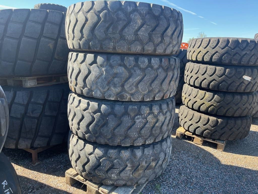 Michelin XHA 15,5-R25 till Volvo L50E C D B - Guma za Gradbeni stroj: slika 1 Michelin XHA 15,5-R25 till Volvo L50E C D B - Guma za Gradbeni stroj: slika 1