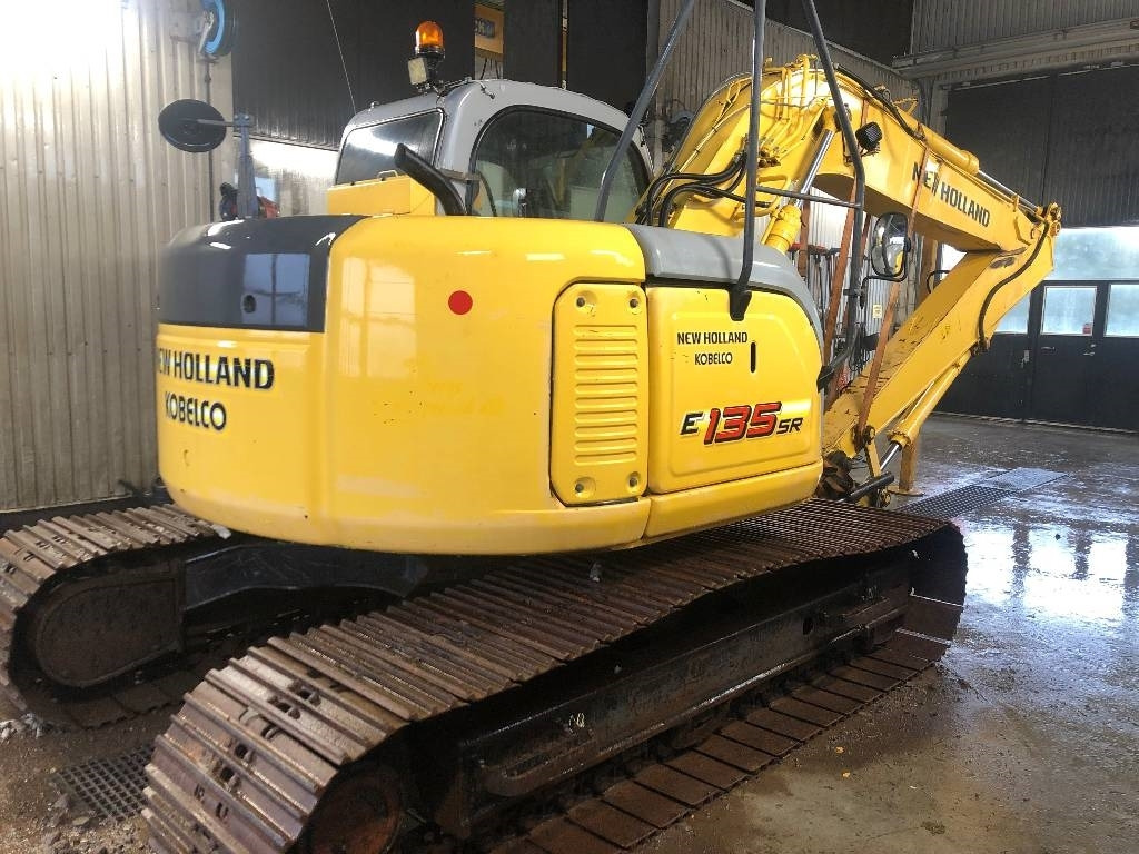 New Holland Kobelco E135SR dismantled: only spare parts - Bager goseničar: slika 3 New Holland Kobelco E135SR dismantled: only spare parts - Bager goseničar: slika 3