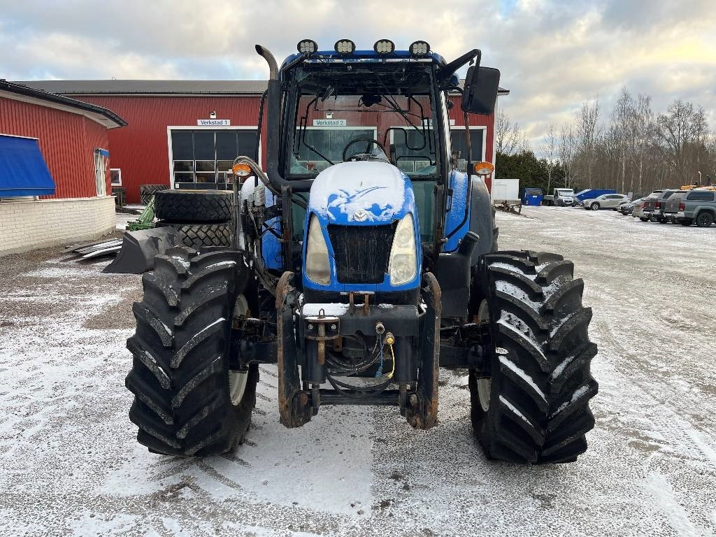 New Holland T 5070 Dismantled. Only spare parts - Traktor: slika 2 New Holland T 5070 Dismantled. Only spare parts - Traktor: slika 2