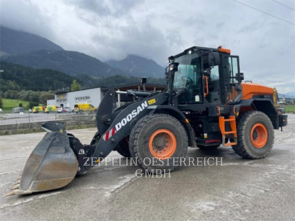 Doosan DL250-7 - Kolesni nakladalec: slika 1 Doosan DL250-7 - Kolesni nakladalec: slika 1