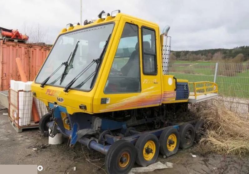 BOMBARDIER plus MP 300 - Silnik 8.3 Cummins 3 Chłodnica Oleju Osłona Wentylatora - Motor za Kmetijski stroj: slika 1 BOMBARDIER plus MP 300 - Silnik 8.3 Cummins 3 Chłodnica Oleju Osłona Wentylatora - Motor za Kmetijski stroj: slika 1