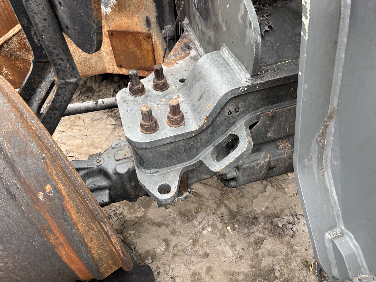 CLAAS Scorpion 7044 Koło Zamachowe Obudowa Koła Zamachowego - Vztrajnik za Kmetijski stroj: slika 2 CLAAS Scorpion 7044 Koło Zamachowe Obudowa Koła Zamachowego - Vztrajnik za Kmetijski stroj: slika 2