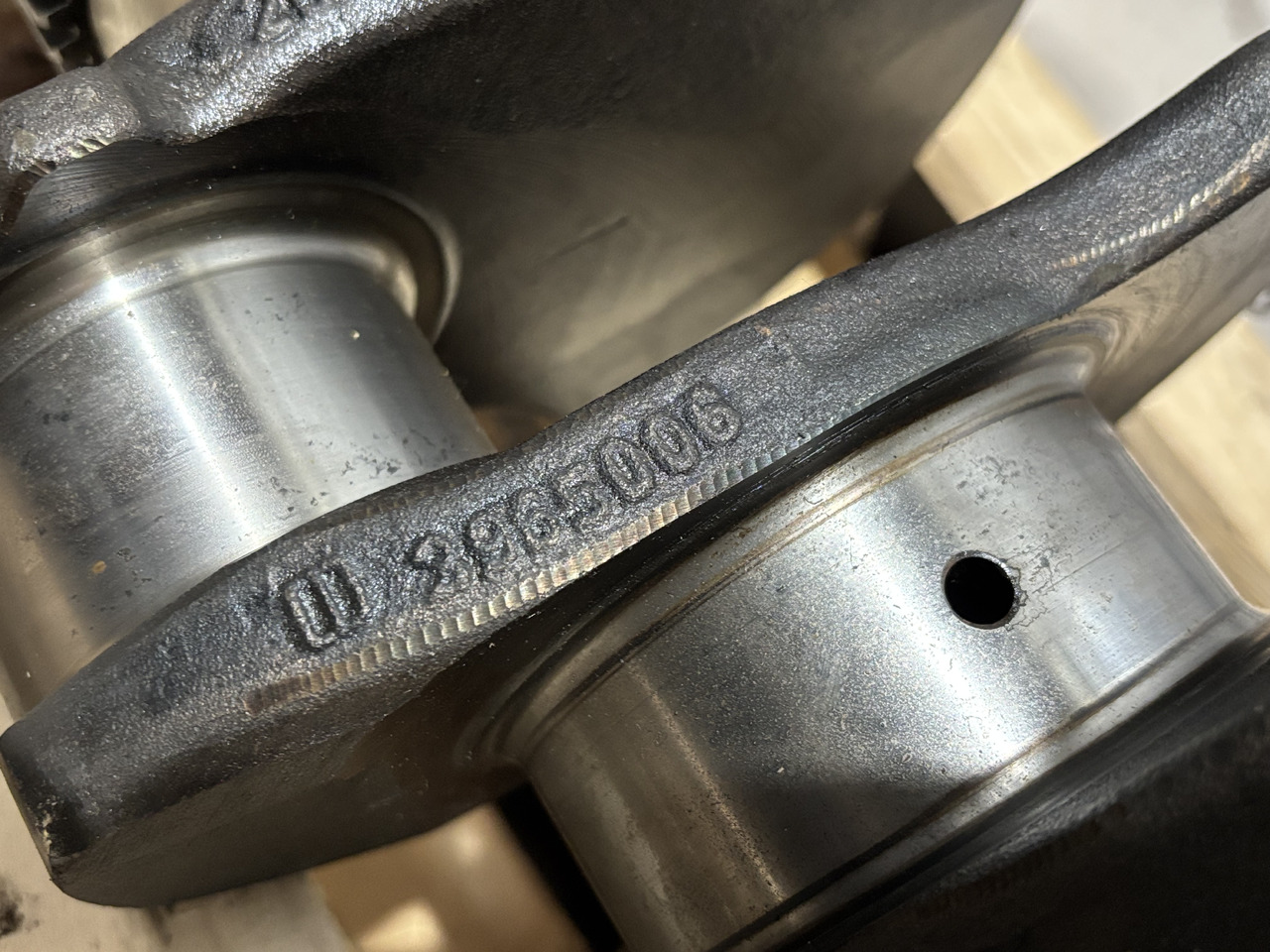 Case 5130 5140 5150 Maxxum 5140 Cummins 6BT Wał Korbowy J908032 J929037 J918324 - Ročična gred za Kmetijski stroj: slika 4 Case 5130 5140 5150 Maxxum 5140 Cummins 6BT Wał Korbowy J908032 J929037 J918324 - Ročična gred za Kmetijski stroj: slika 4