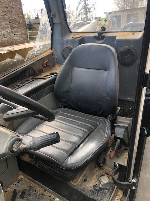 Cat TH Kabina - Kabina za Kmetijski stroj: slika 2 Cat TH Kabina - Kabina za Kmetijski stroj: slika 2