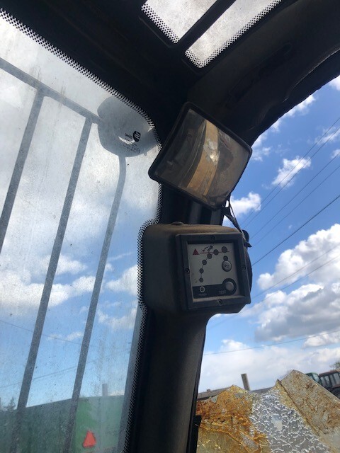 Cat TH Kabina - Kabina za Kmetijski stroj: slika 4 Cat TH Kabina - Kabina za Kmetijski stroj: slika 4