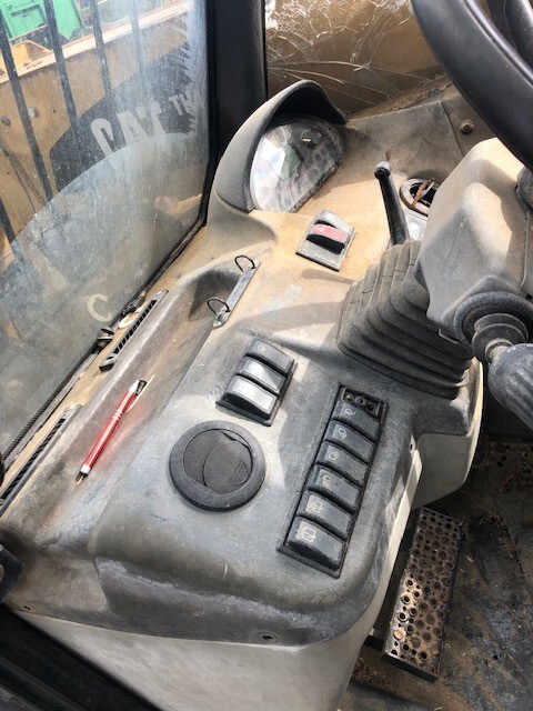 Cat TH Kabina - Kabina za Kmetijski stroj: slika 3 Cat TH Kabina - Kabina za Kmetijski stroj: slika 3