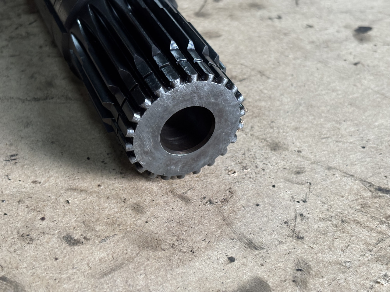 Claas AXION 830 Wałek przekładni podajnika zbożowego 00 1137 076 0 00 1149 403 0 - Kardanska gred za Kmetijski stroj: slika 3 Claas AXION 830 Wałek przekładni podajnika zbożowego 00 1137 076 0 00 1149 403 0 - Kardanska gred za Kmetijski stroj: slika 3