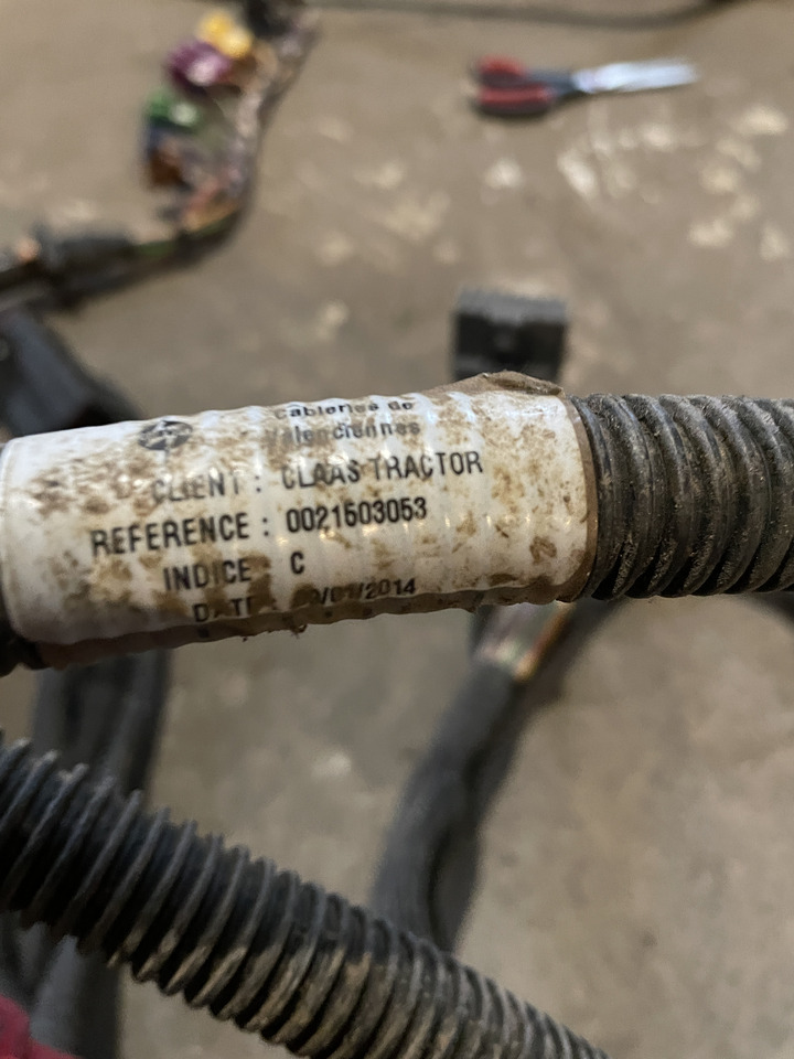 Claas Arion 550-520 650-620 - kabel wiązka elektryczna 0021503053 - Kabli/ Žični kabel za Traktor: slika 2 Claas Arion 550-520 650-620 - kabel wiązka elektryczna 0021503053 - Kabli/ Žični kabel za Traktor: slika 2
