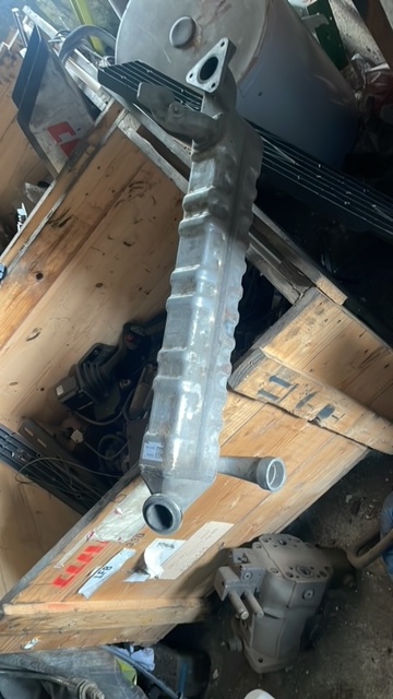 Claas Arion - Chłodnica EGR RE548348 - EGR hladilnik za Kmetijski stroj: slika 2 Claas Arion - Chłodnica EGR RE548348 - EGR hladilnik za Kmetijski stroj: slika 2