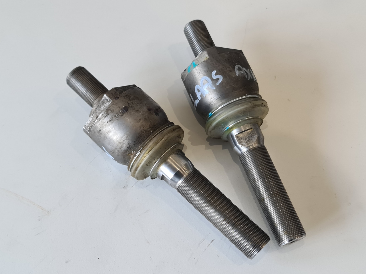 Claas Axion Przegub Kulkowy - Vezni drog za Kmetijski stroj: slika 1 Claas Axion Przegub Kulkowy - Vezni drog za Kmetijski stroj: slika 1