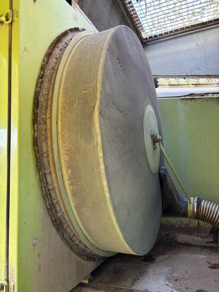 Claas Jaguar 820 840 860 Sprężarka Klimatyzacji 00 0625 999 1 0006259991 - Kompresor klime za Kmetijski stroj: slika 4 Claas Jaguar 820 840 860 Sprężarka Klimatyzacji 00 0625 999 1 0006259991 - Kompresor klime za Kmetijski stroj: slika 4