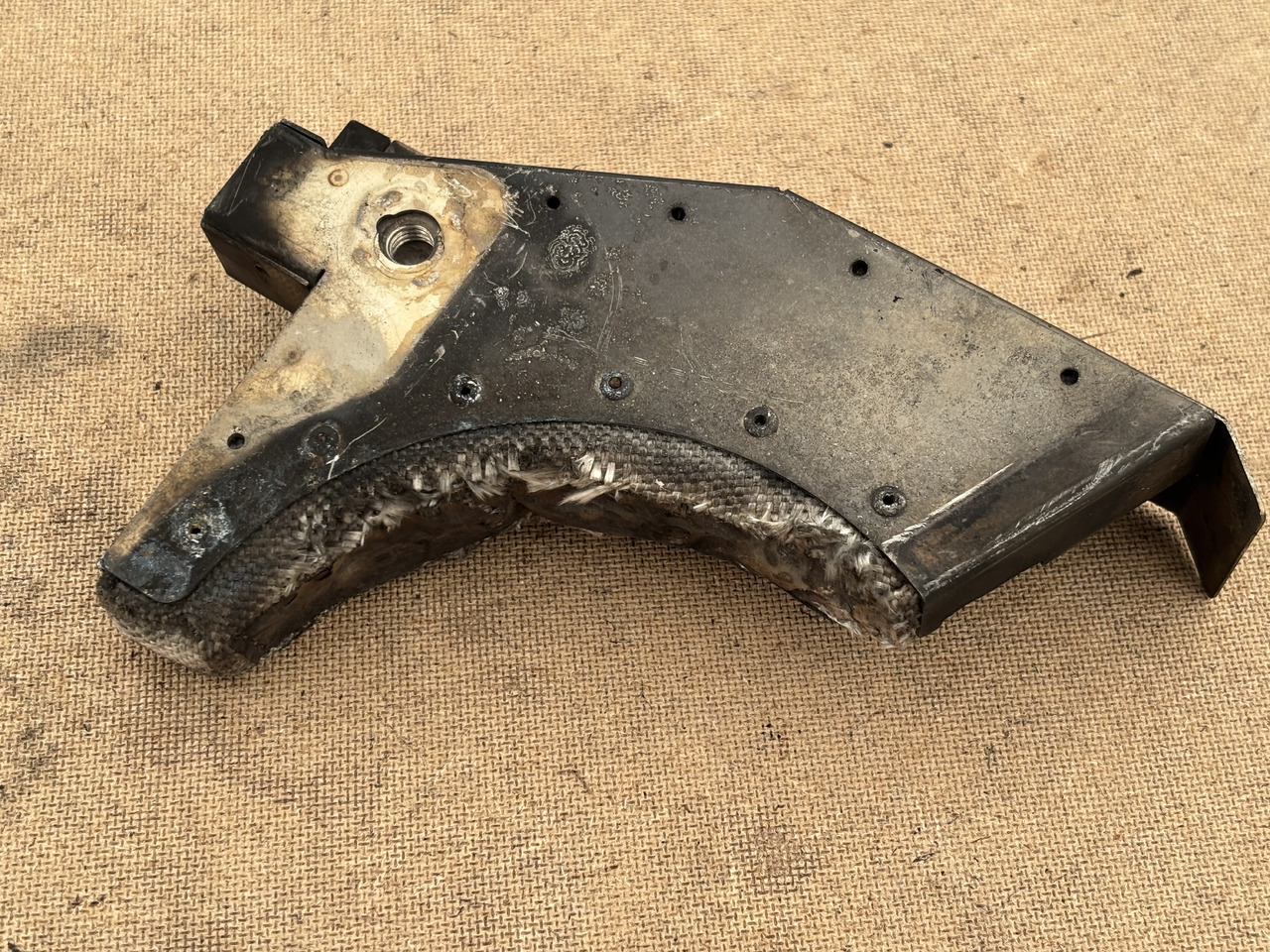 Claas Lexion 780 Izolacja Silnika Pokrywa Maska Obudowa Narożnik 00 0781 220 0 0007812200 - Motorno tesnilo za Kombajn harvester: slika 2 Claas Lexion 780 Izolacja Silnika Pokrywa Maska Obudowa Narożnik 00 0781 220 0 0007812200 - Motorno tesnilo za Kombajn harvester: slika 2