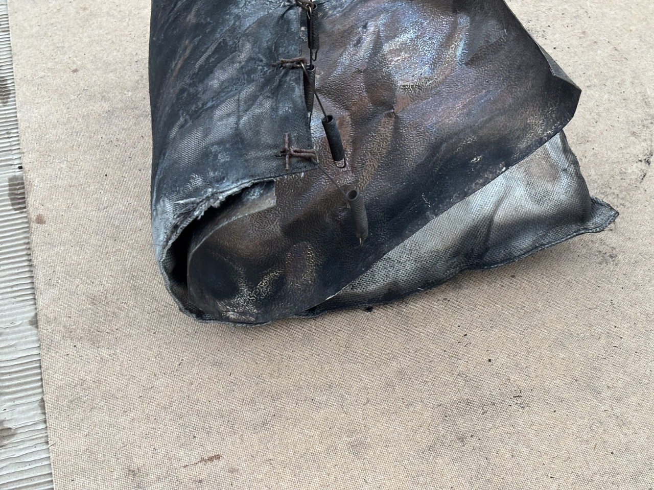 Claas Lexion 780 Obudowa Osłona Fartuch Maska - Motor in deli za Kmetijski stroj: slika 2 Claas Lexion 780 Obudowa Osłona Fartuch Maska - Motor in deli za Kmetijski stroj: slika 2