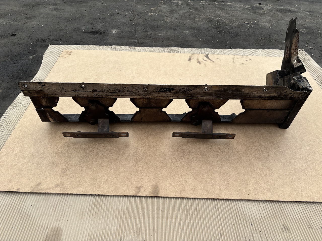 Claas Lexion 780 Ściana Tylna Obudowa Osłona Silnika 00 0781 204 0 00 7812040 - Motor in deli za Kmetijski stroj: slika 2 Claas Lexion 780 Ściana Tylna Obudowa Osłona Silnika 00 0781 204 0 00 7812040 - Motor in deli za Kmetijski stroj: slika 2