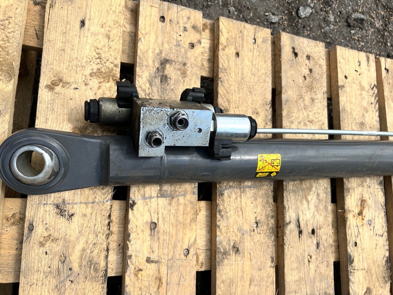 Claas Lexion Siłownik hydrauliczny rury rozładowczej 0000409622 - Hidravlični cilinder za Kmetijski stroj: slika 5 Claas Lexion Siłownik hydrauliczny rury rozładowczej 0000409622 - Hidravlični cilinder za Kmetijski stroj: slika 5