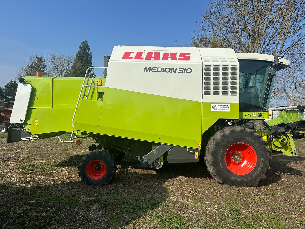 Claas Medion 310 z roku 2002. - Kombajn harvester: slika 4 Claas Medion 310 z roku 2002. - Kombajn harvester: slika 4