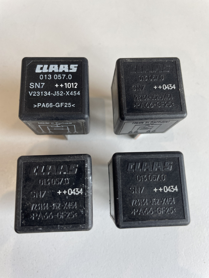 Claas - wiele modeli - przekaźnik 0130570 013057.0 - Rele za Kmetijski stroj: slika 1 Claas - wiele modeli - przekaźnik 0130570 013057.0 - Rele za Kmetijski stroj: slika 1
