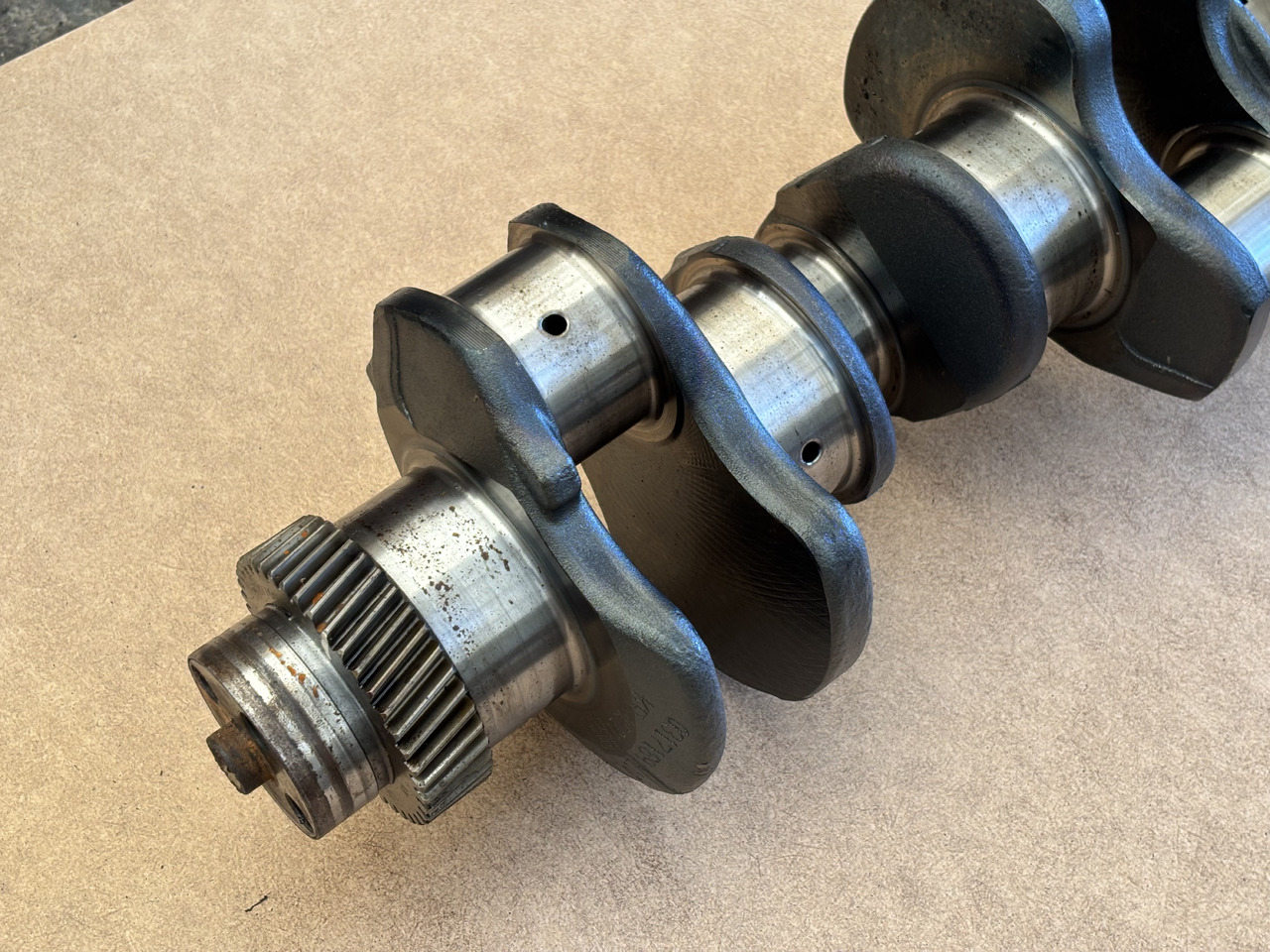 Cummins 6CT8.3 Wał korbowy silnika / CASE J917443 J918986 3918986 3917443 - Ročična gred za Kmetijski stroj: slika 3 Cummins 6CT8.3 Wał korbowy silnika / CASE J917443 J918986 3918986 3917443 - Ročična gred za Kmetijski stroj: slika 3