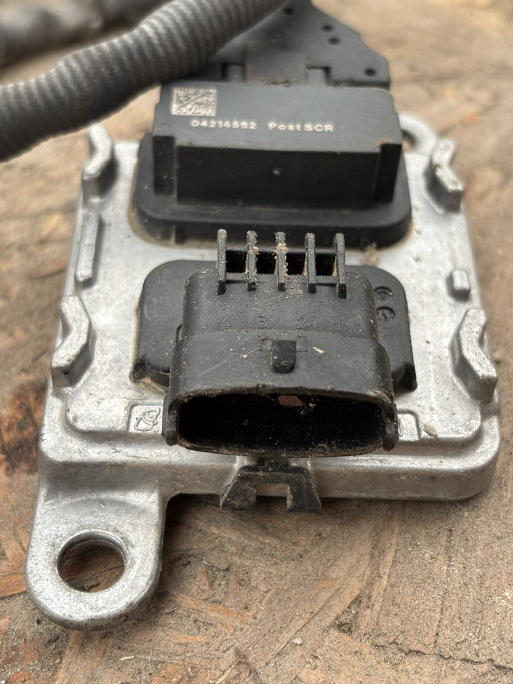 DEUTZ TCD 3.6 Komputer NOX Sensor Czujnik Oryginał 04214582 - Senzor za Tovornjak: slika 2 DEUTZ TCD 3.6 Komputer NOX Sensor Czujnik Oryginał 04214582 - Senzor za Tovornjak: slika 2