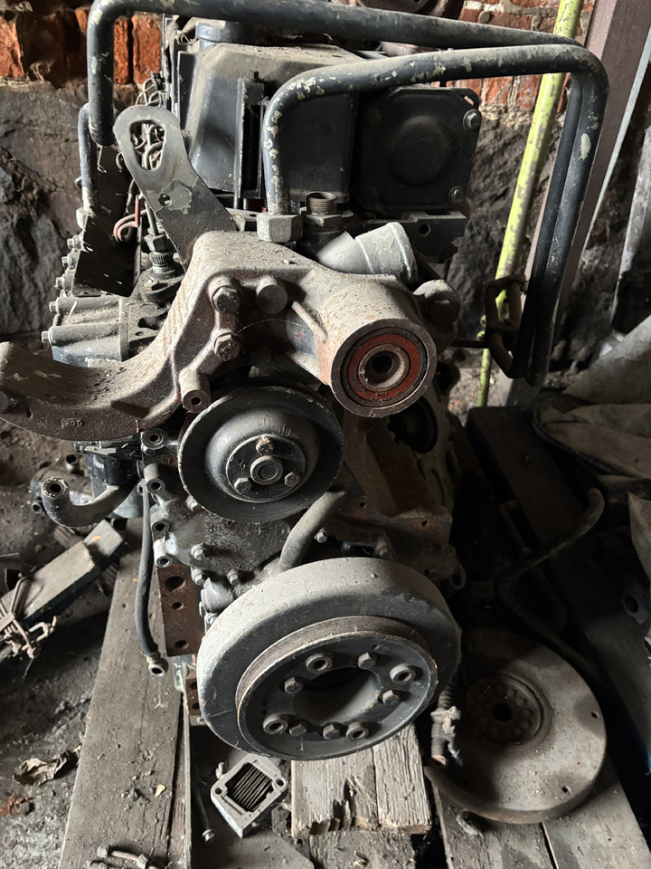 Deutz BF6M1013E Silnik Blok Pokrywa Obudowa Koło Zamachowe Miska Olejowa CZĘŚCI - Vztrajnik za Kmetijski stroj: slika 3 Deutz BF6M1013E Silnik Blok Pokrywa Obudowa Koło Zamachowe Miska Olejowa CZĘŚCI - Vztrajnik za Kmetijski stroj: slika 3